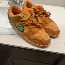 NIKE SB DUNK LOW “grateful dead”