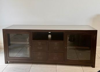 Pottery Barn Rhys Media TvConsole Excellent Condition