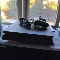 PS4 Slim 1 Tb 