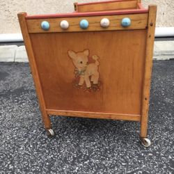 1960’s Doll Or Small Baby Crib! 