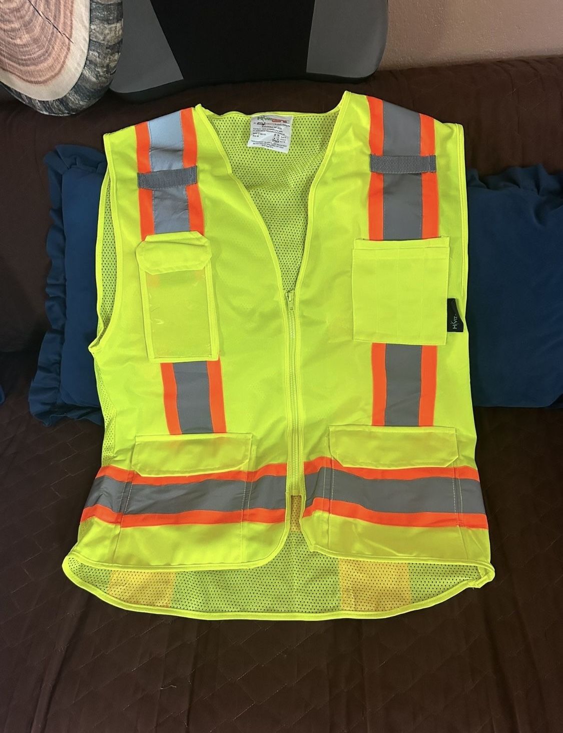 Majestic Glove Hi-Viz Surveyors Vest, Two-Tone DOT Size Medium