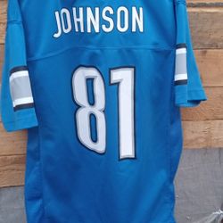 Youth Size 10/12 Lions And Seahawk Jerseys