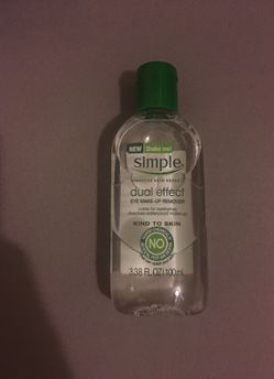 Simple eye makeup remover