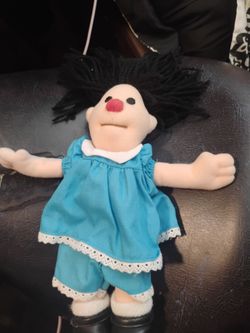 Vintage 1997 Big Comfy Couch Molly 9” Plush Doll