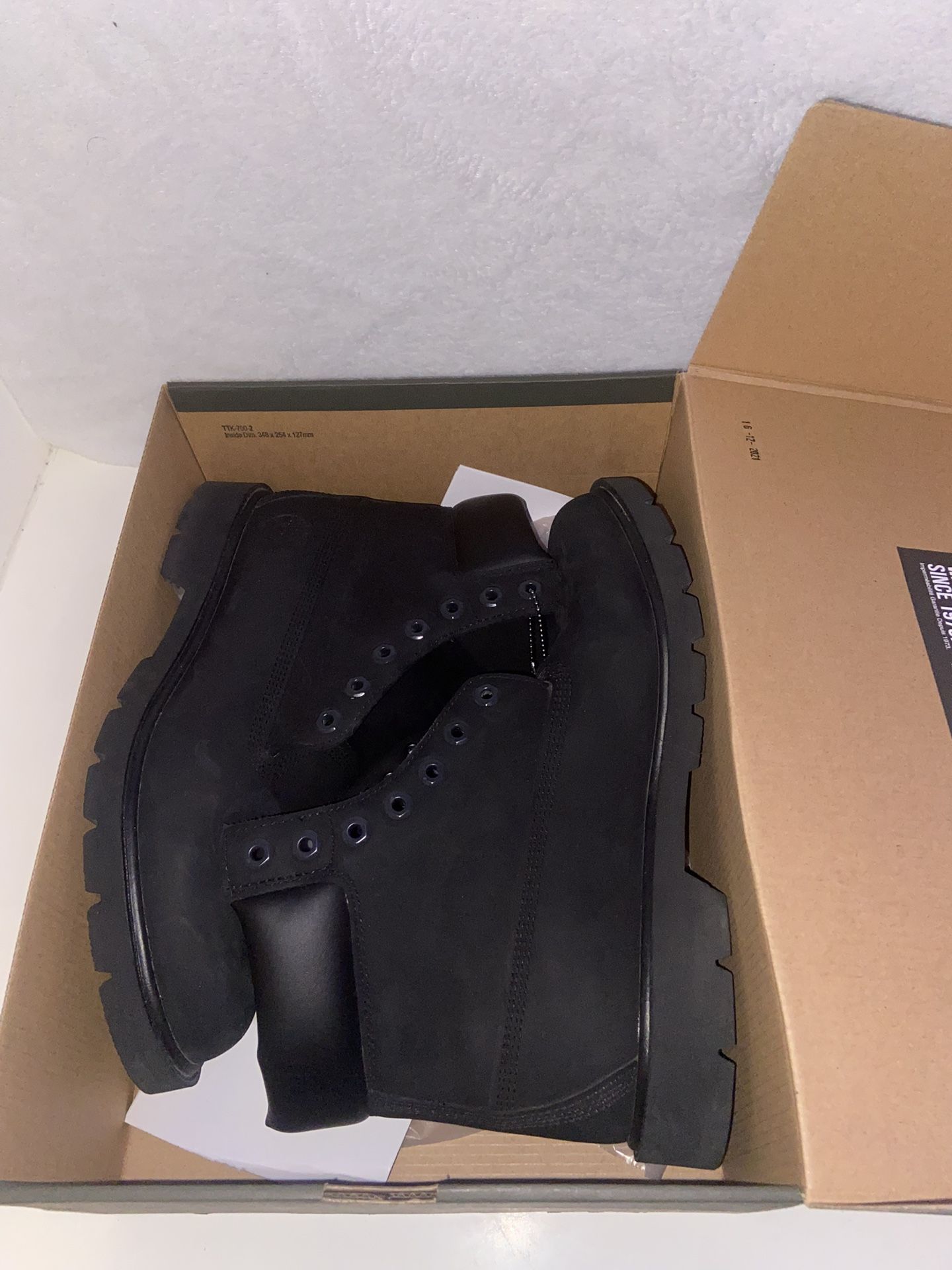 Men’s Black Timberland 9.5