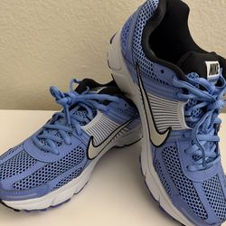 Nike Vomeros 5 Mens SZ 10