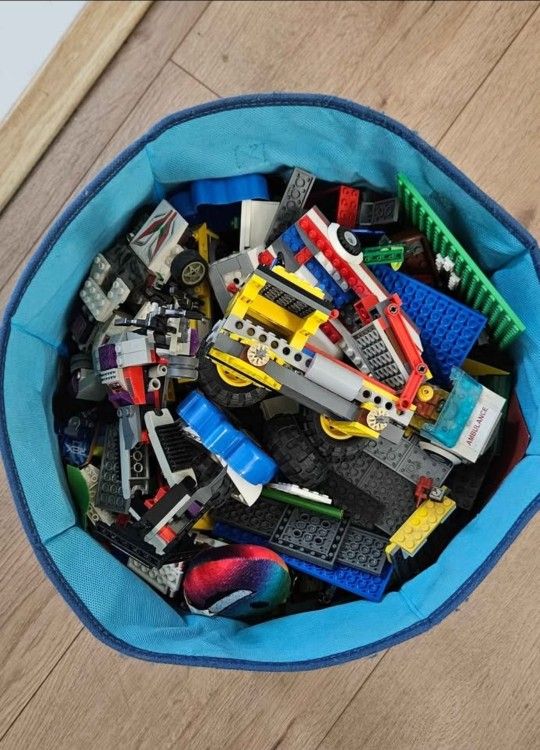 BOX FULL OF LEGO ALL TYPES FOR SALE!!!!