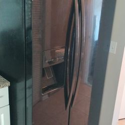 Appliances Range Refrigerator Dishwasher 