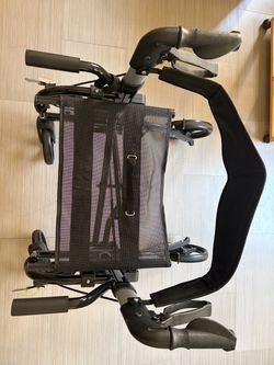 VEVOR Folding Rolling Walker Wheelchair