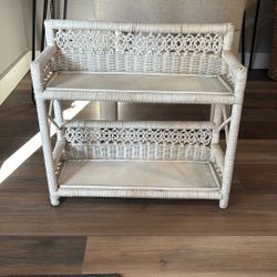 Wicker shelf