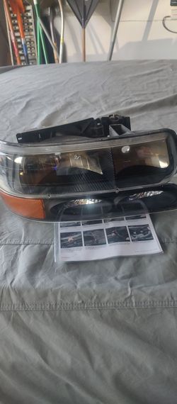 2002 Chevy Tahoe front lights