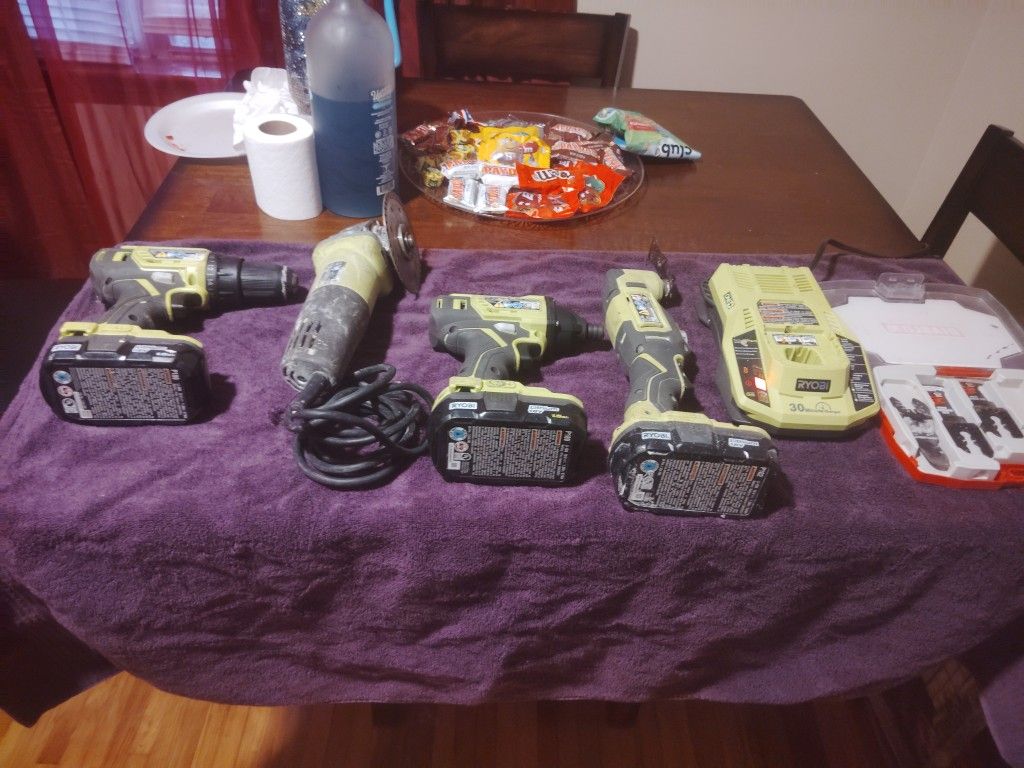 Ryobi Impact Drill,Tile Cutter, Universal Oscillating Saw, Regular Drill,30 Minute Charger5 Piece Blade's
