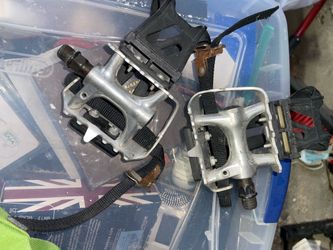 Wellgo Bicycle Pedals Pair Straps Cage Top Reflectors MT-14