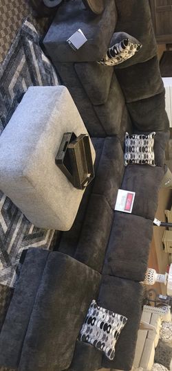 Large Sectional /couch /Living room set