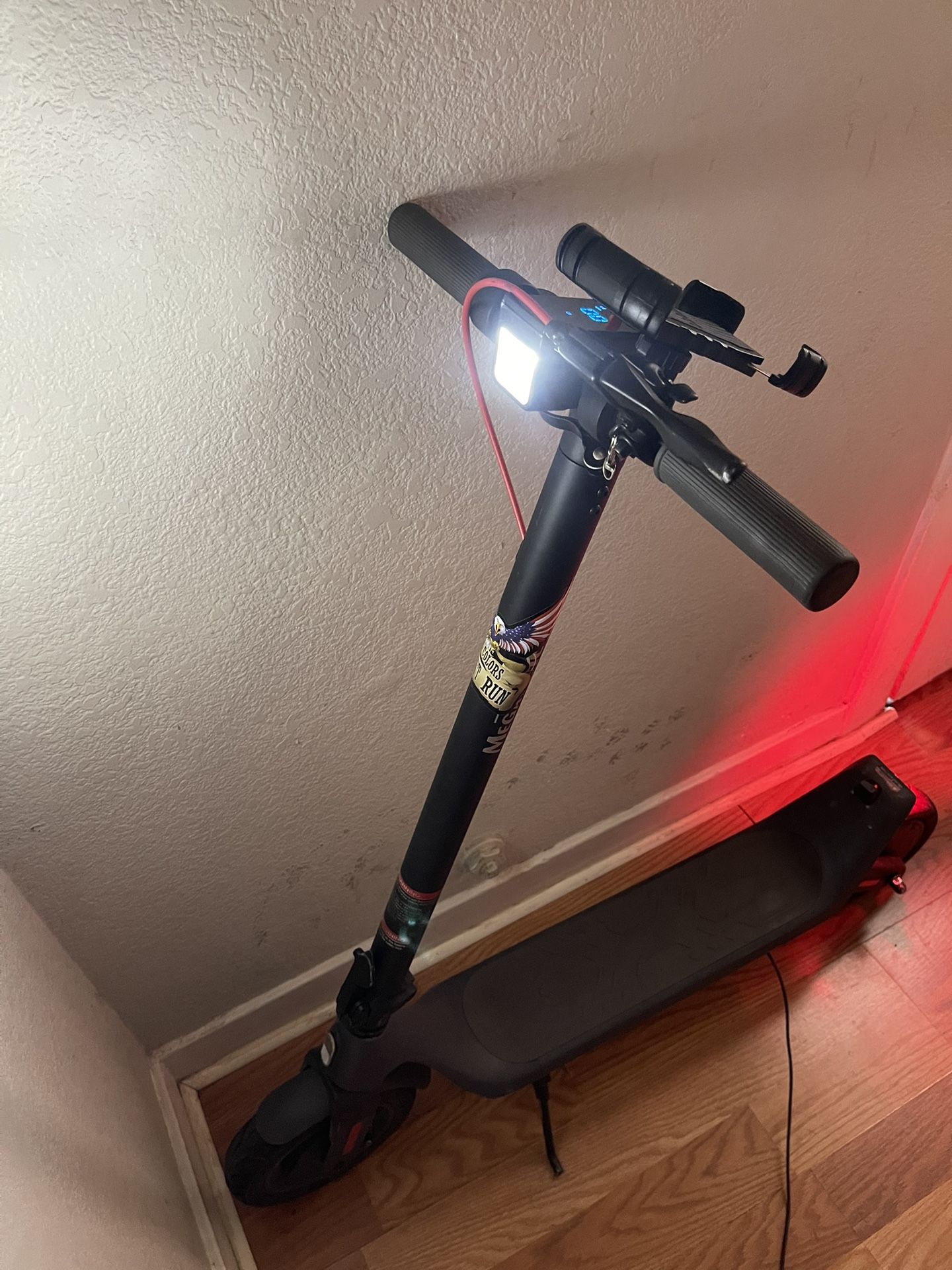 Electric Scooter/ Used / Great condition No trades!!