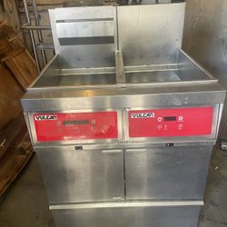 Used Vulcan Double Deep Fryer With Oil Filter 