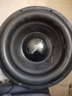 15"skar zvx,3000w RMS -6000w,max audiopipe amp