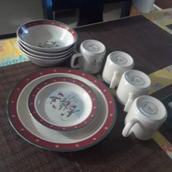 3 Drifferent Kind Of Kitchen Dish All In Good Condition No Chips Or Cracks,  25. Each 