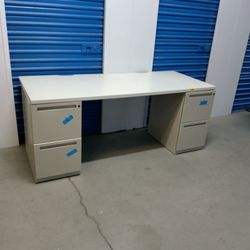 Working desk $ 200 each