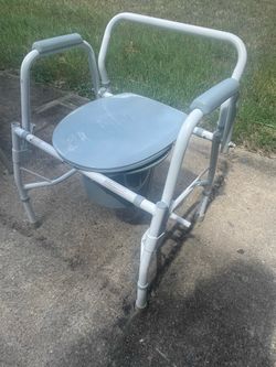 bedside toilet chair