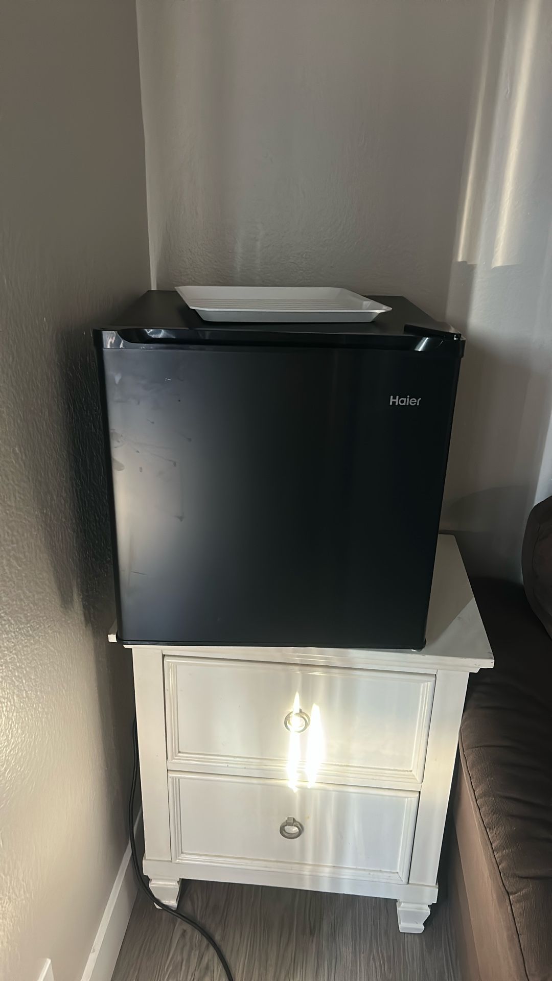 Haire Mini fridge 