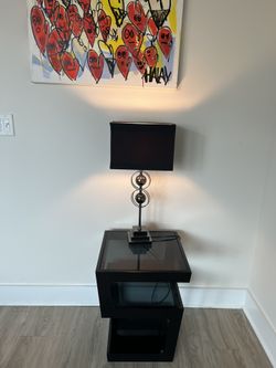 2 Dining Room Tables With Matching Lamps