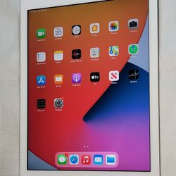 EXCELLENT CONDITION SILVER APPLE iPad 6 LOW PRICE 
