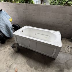 Jacuzzi Tub.