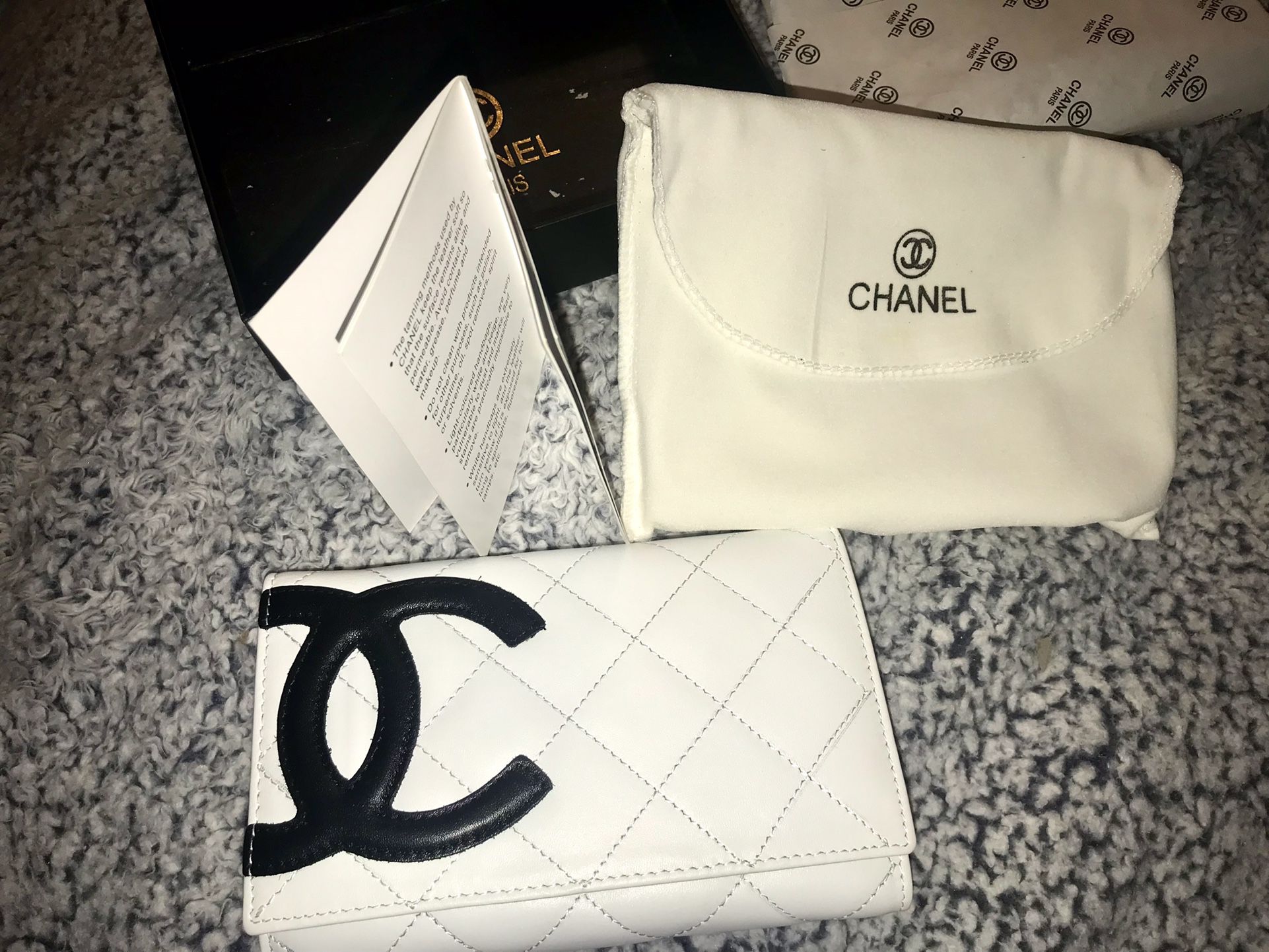 CHARLES & Keith ( limited edition) for Sale in Los Angeles, CA