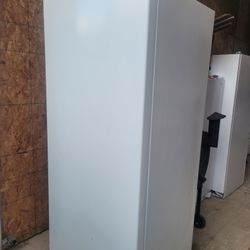Extra Large Capacity 24 Cubic Feet Freezer Good Working 