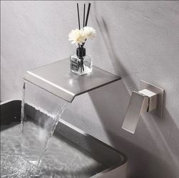 8709: New Waterfall Wall Mount Faucet Bathroom Bathtub Tub Faucet Single Handle Tub Filler Bathroom Sink Faucets Rough-in Valve Included