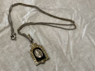 VTG MIRACULOUS METAL ON 12”  CHAIN
