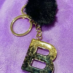 New Letter Alphabet Keychain Crystal Resin  (Nuevo).  NO TRADES.   NO SHIPPING.  (EAST PALMDALE)