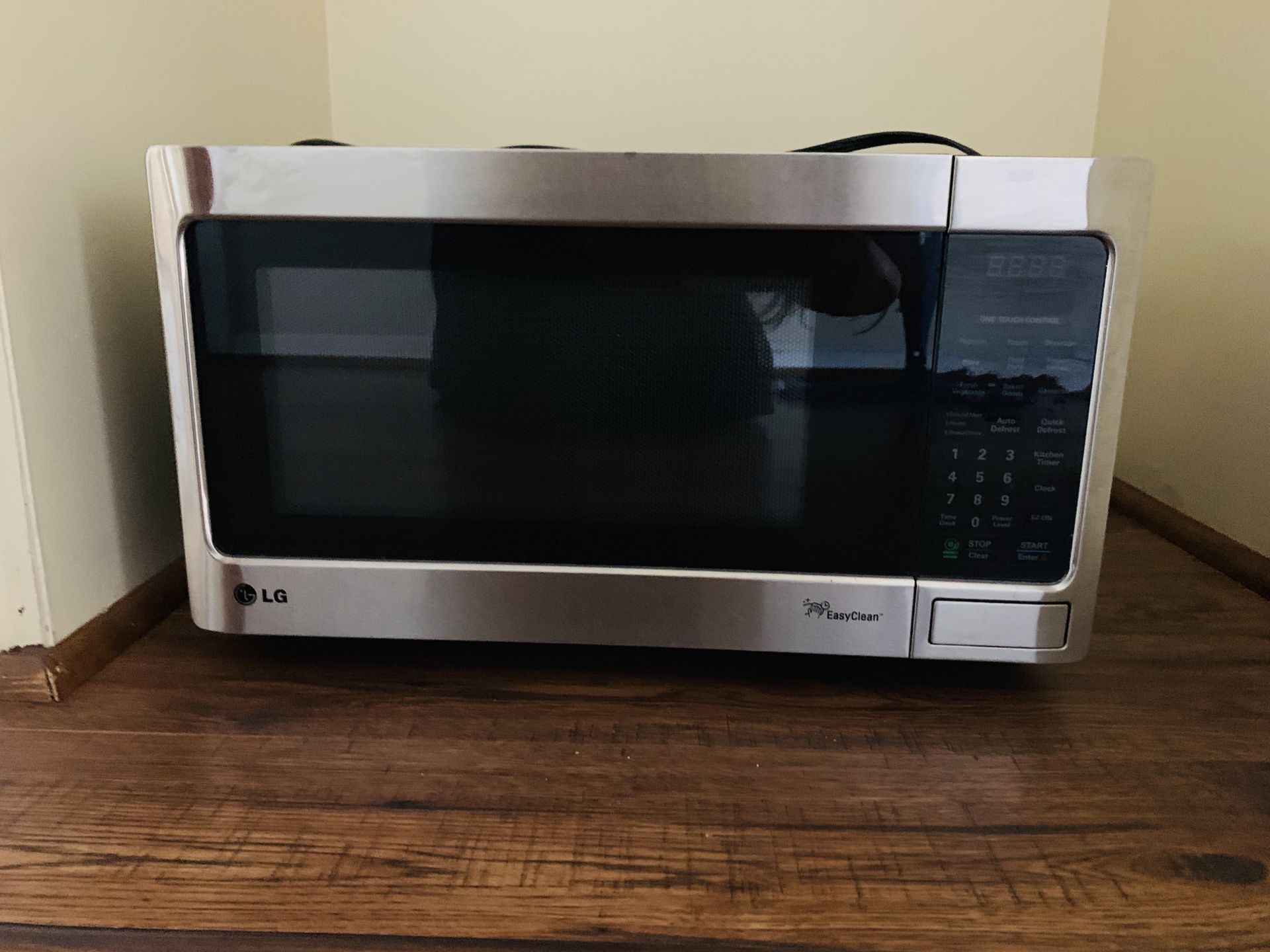 LG Microwave Almost New