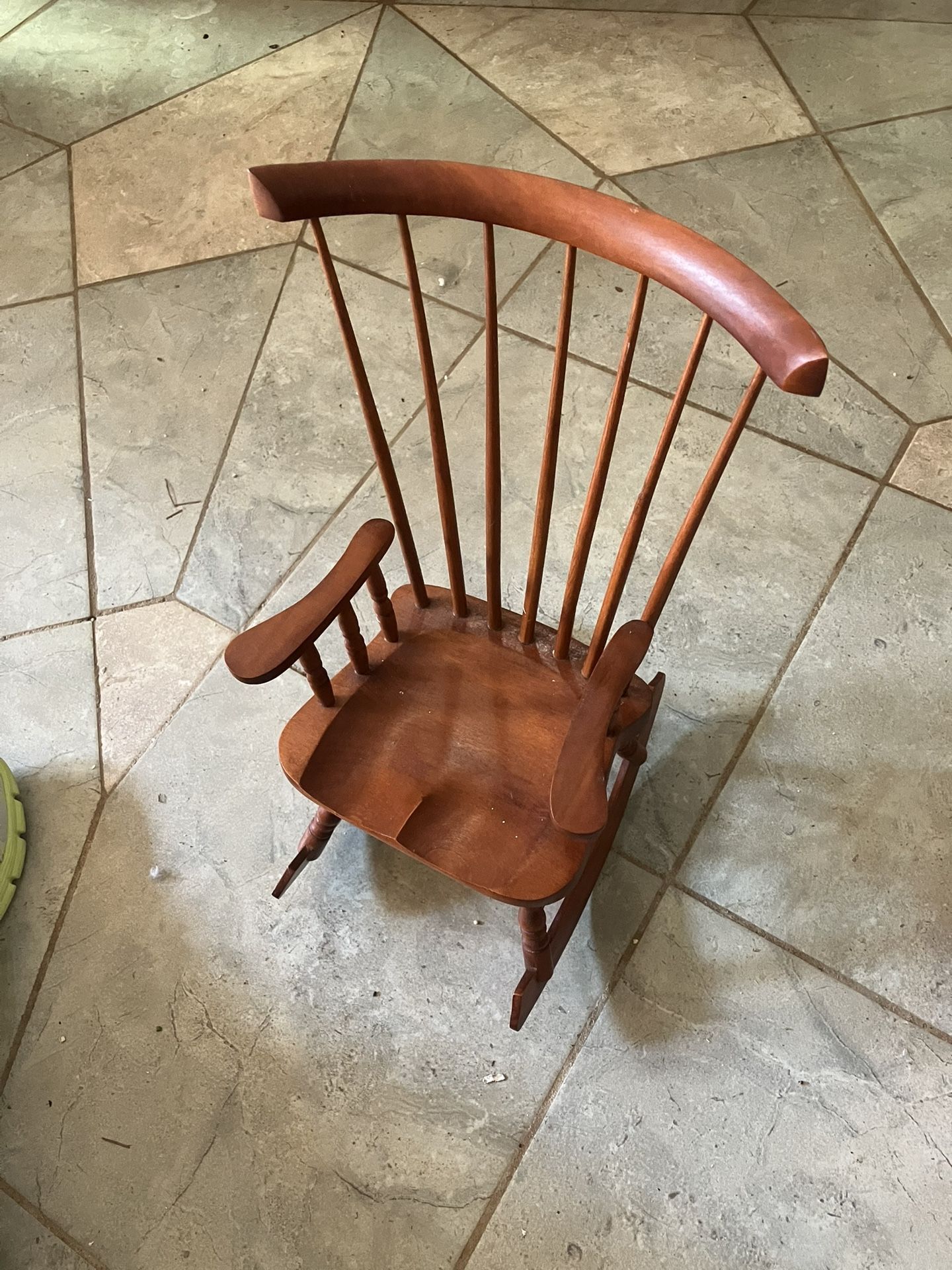 Baby Doll Or Bear Rocking Chair. Vintage