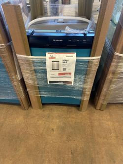Frigidaire FFCD2413US  Dishwasher