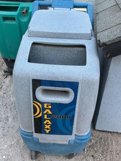 Carpet extractor