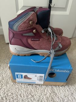 BRAND NEW Columbia Women’s Hiking Shoes Size 8