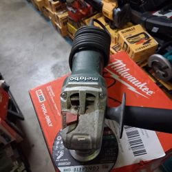 METAVO CORDED ANGLE GRINDER USED