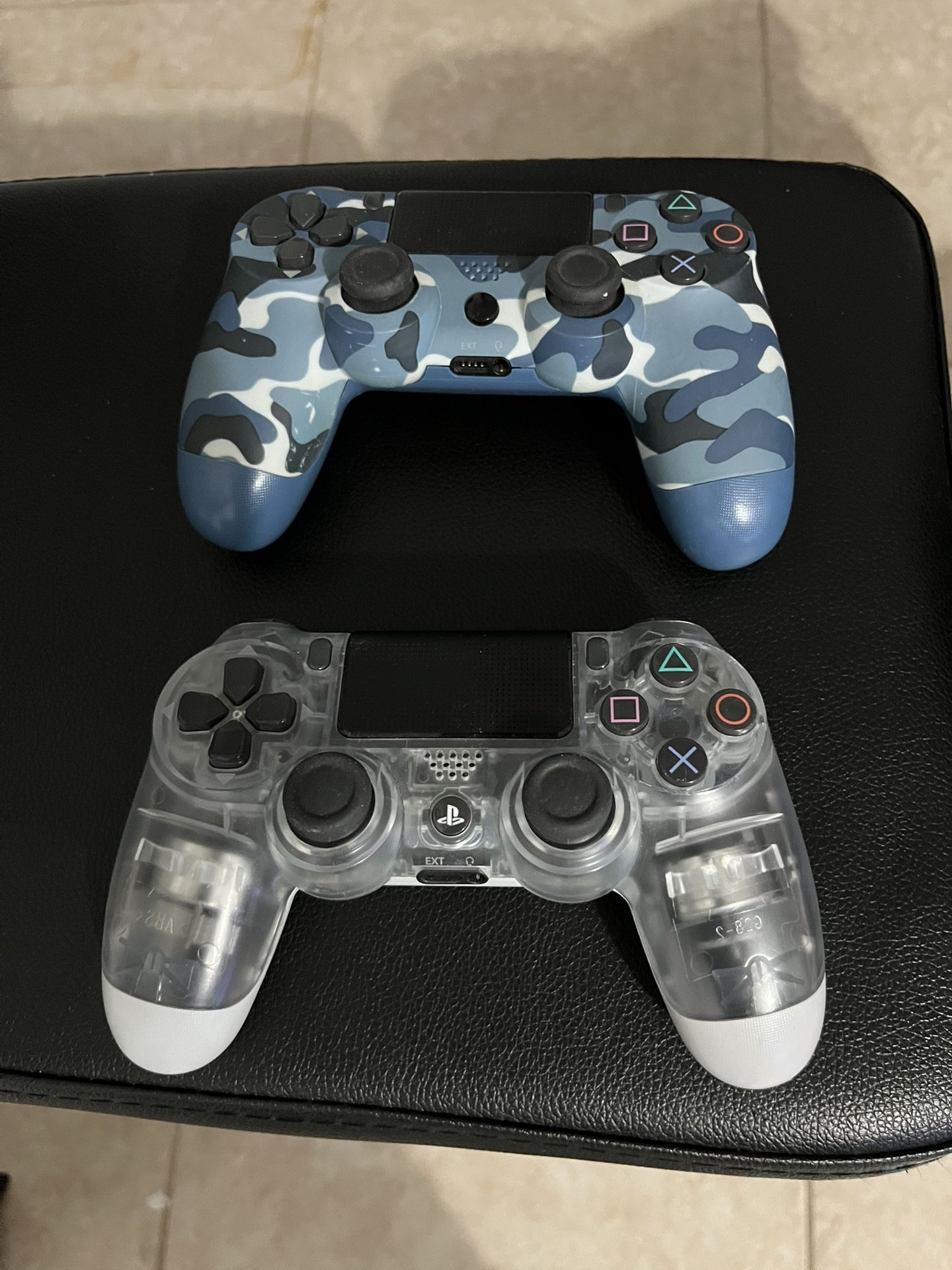 Ps4 controllers in excellent condition $25 dollars each 