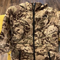 The north face puff  jacket size S