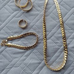 Set Of Earrings,  Bracelet, Necklace And Ring  14k Gold On Silver  