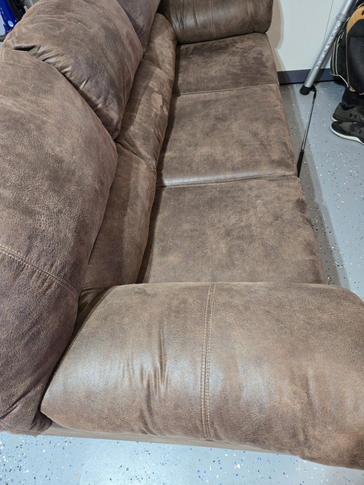 Bed COUCH AMERICAN FURNITURE