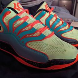 Nike KD18 Shoes Size 10.5 $75