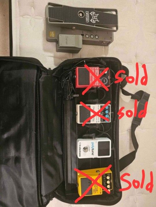 Guitar Pedals, Pedalboard, And Case