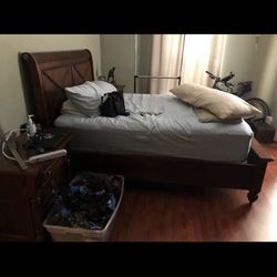 Queen Size Bedroom Set