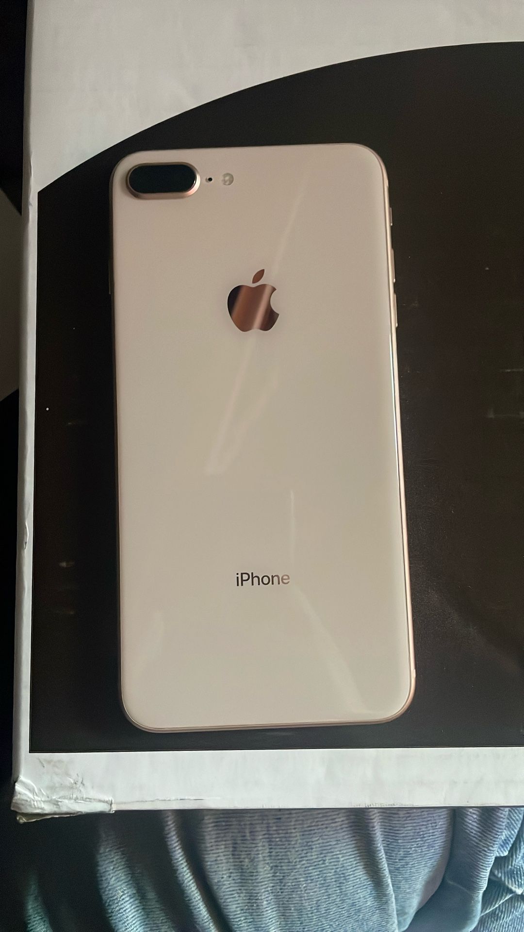 iPhone 8 Plus