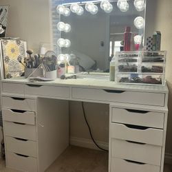 Impressions Makeup Vanity Setup For SALE