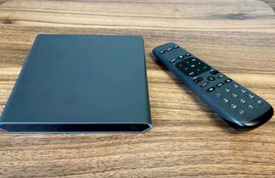 Streaming Box with Remote