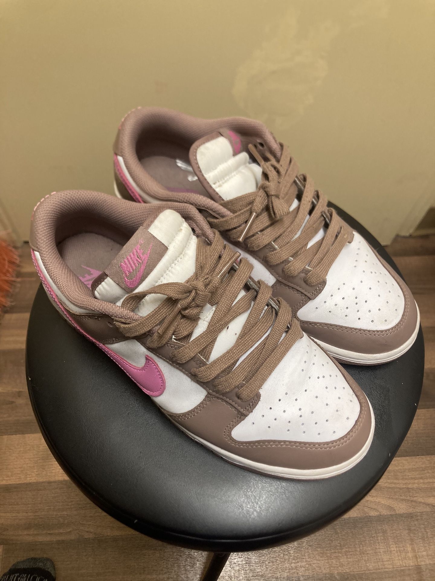 NIKE Low Dunk Smokey Mauve